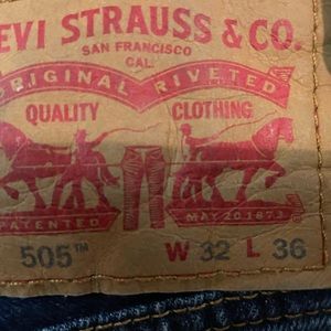 New Levis 505 Jeans. 32W x 36L